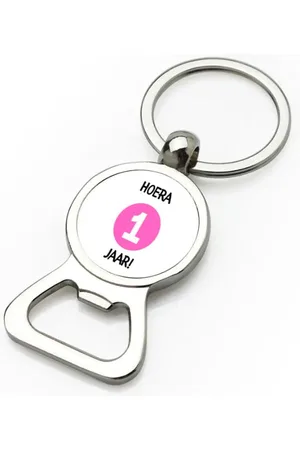 Akyol Hoera 1 jaar flesopener - Verjaardag - jarigen - verjaardagscadeau - baby - happy birthday - 9 bij 3 cm