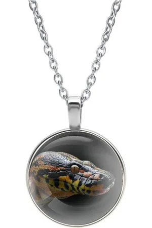 MC Ketting Glas | Close-up | Slang