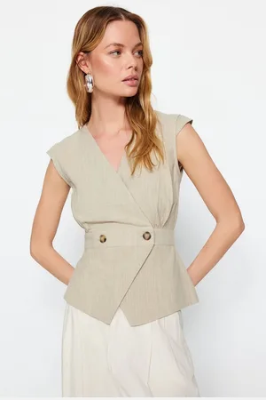 Trendyol Grijze Geweven Beenknoop Gedetailleerde Geweven Blouse Met Dubbele Rij Knopen Twoss20Bz0707