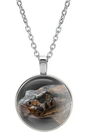 MC Ketting Glas | Close-up | Slang