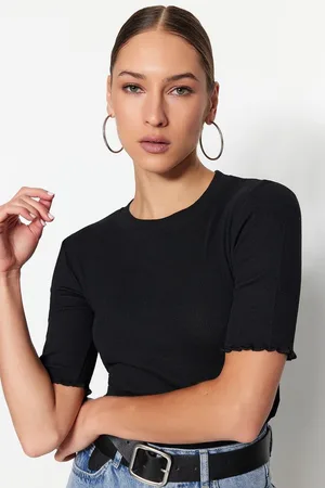 Trendyol Zwarte Getailleerde Stretch Gebreide Blouse Twoss23Bz00025