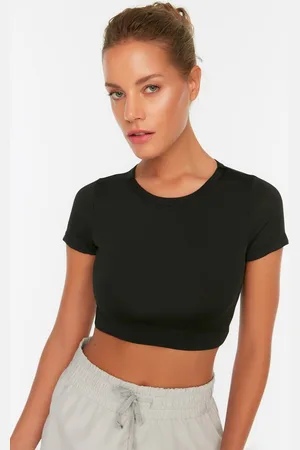 Trendyol Zwarte Cropped, Licht Ondersteunde, Zachte Gebreide Sporttop/Blouse Met Ronde Hals En Ronde Hals Twoaw21Bz0158