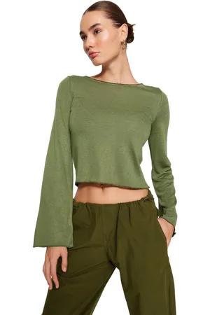 Trendyol Kaki Crop-Gebreide Blouse Met Boothals, Normale Pasvorm Twoaw24Bz00156