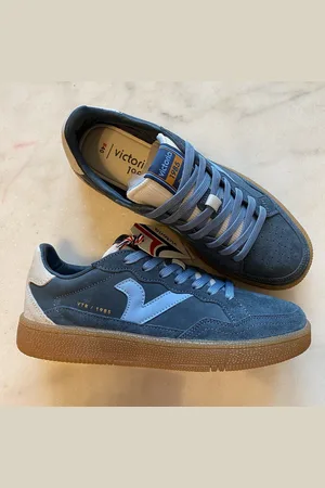 victoria Herensneaker marino maat 42