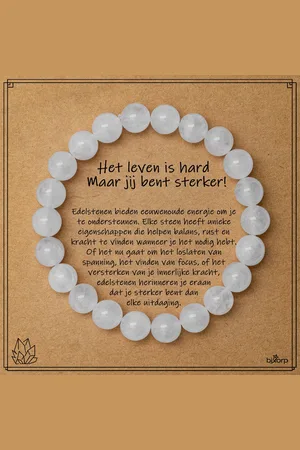 Bixorp Bergkristal Armband op Cadeau Kaartje - Het leven is hard, maar jij bent sterker! - 8mm / 20cm Edelsteen Kralenarmband - Inclusief Cadeau Envelop