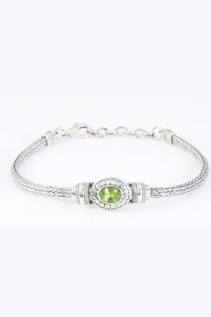 AsiAsia Traditionele zilveren snake armband met peridoot