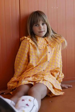 Ammehoela Blouse met Ruffles – Yellow Coral Check | Luxe Seersucker | 122-128