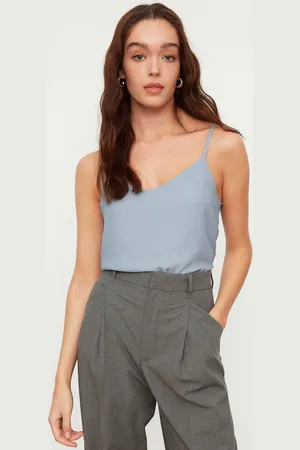 Trendyol Donkerrode Basic Geweven Blouse Met Bandjes Twoss19Bb0224