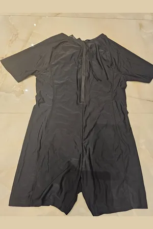 Merkloos Sexy elegante goed corrigerende badpak suit met pijpjes en korte mouwen maat eu 48