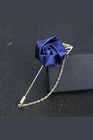 Merkloos Stijlvolle Bloem Broche - Elegant Satijn en Legering Accessoire voor Pakken en Kleding