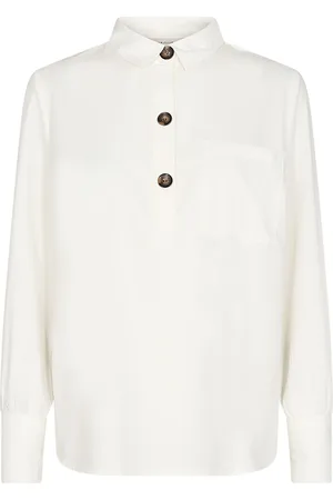 Freequent Blouse Flynn van is een stijlvolle dames blouse met een minimalistisch design
