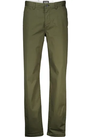 Scotch&Soda De Essentials Stuart Regular Slim Fit broek is een stijlvolle en veelzijdige keuze voor heren