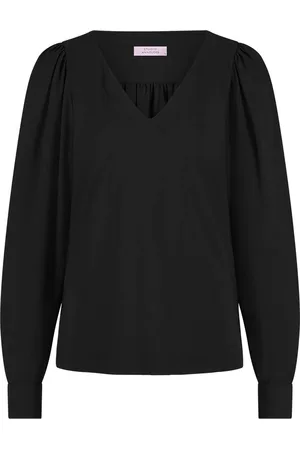 Studio Anneloes Blouse Les van is een stijlvolle blouse met een casual uitstraling