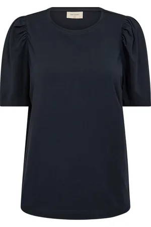 Freequent T-shirt Fenja van is een stijlvol T-shirt met een ronde hals en korte mouwen, perfect voor de zomer