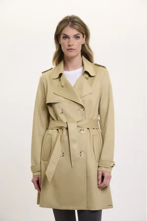 Rino & Pelle De Trenchcoat Kyona van is een elegante dames jas met een getailleerde pasvorm en lange mouwen
