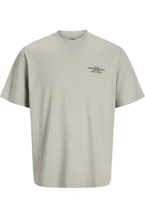 JACK & JONES Het T-shirt Chad Branding van is een stijlvol heren t-shirt, ontworpen voor dagelijks comfort