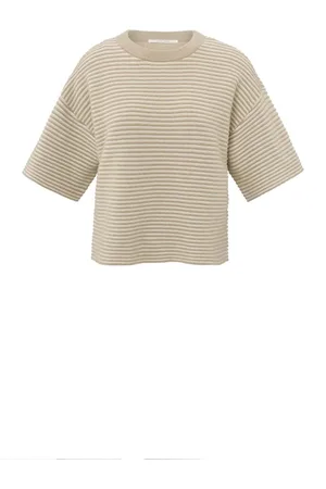 YAYA De gestreepte fluffy trui van is een stijlvolle aanvulling voor elke garderobe