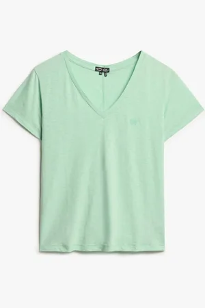 Superdry Het V neck dames T-shirt van combineert casual stijl met een elegante V-hals en korte mouwen