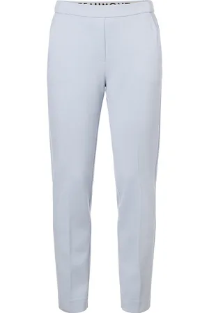 beaumont De Pantalon Charlie van is een stijlvolle effen dames pantalon met normale taille