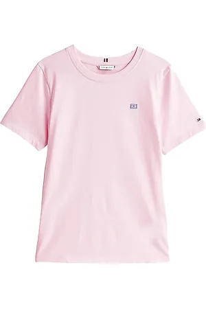 Tommy Hilfiger Het T-shirt Contrast Flag van is een stijlvol dames t-shirt met een ronde hals en korte mouwen