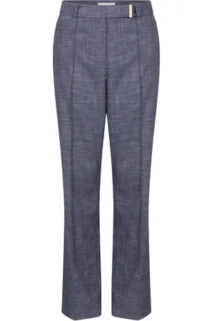 Aaiko De Pantalon Chantalle van is een stijlvolle pantalon met een regular fit, ontworpen voor een nette gelegenheid