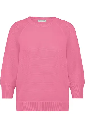 In Shape De Pullover Odile Raglan van is een casual dames t-shirt met een effen patroon