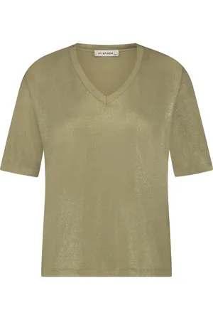In Shape De Top Day van is een elegante dames top korte mouw, perfect voor zomerse dagen