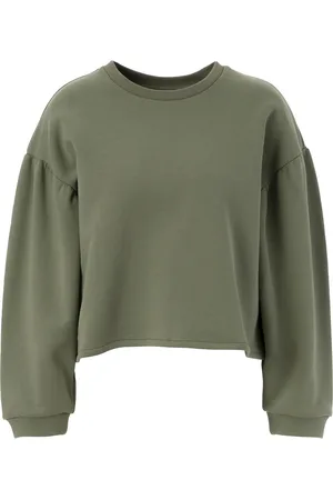 JcSophie De Sweater Gambia van is een stijlvolle keuze binnen de categorie dames sweaters