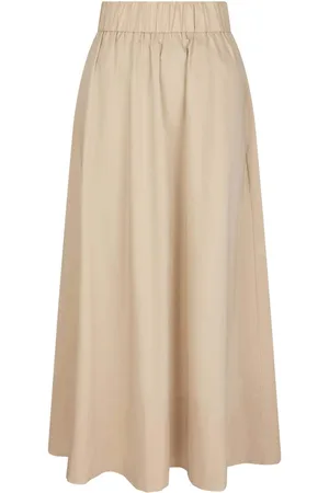 Neo Noir De Rok Yara van is een elegante maxi met een elastische tailleband voor comfort
