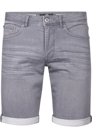 Petrol Industries Shorts Ros Denim van is een casual heren short met een normale taille en slimfit pasvorm