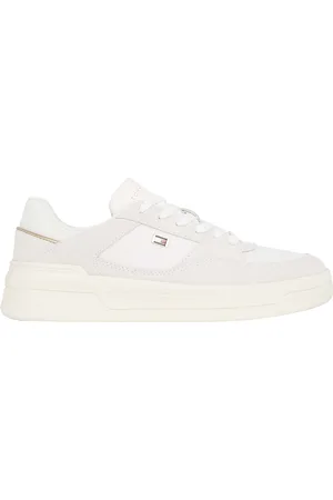 Tommy Hilfiger De Sneakers Essential Basket van zijn stijlvolle sneakers met een effen patroon, perfect voor casual gelegenheden