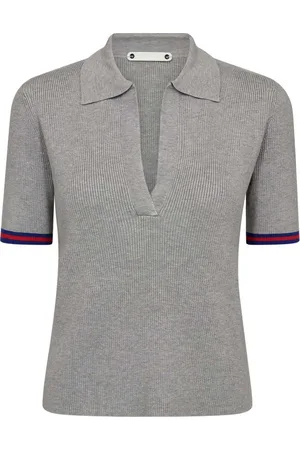 Co`Couture De Polo Balin van is een casual polo met een opstaande polokraag en korte mouwen