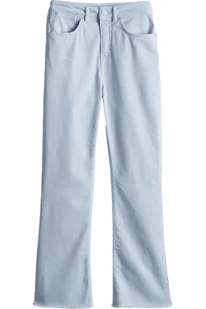 Opus Jeans Eboni van zijn stijlvolle jeans met een casual uitstraling en regular pasvorm