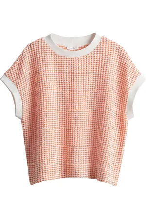 Opus De Sweater Guton van is een casual trui met een ronde hals en korte mouwen