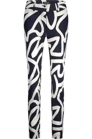 Lady Day De Pantalon Colette van is een stijlvolle pantalon met een grafisch patroon