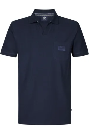 Petrol Industries Deze heren polo combineert casual stijl met een polokraag en korte mouwen