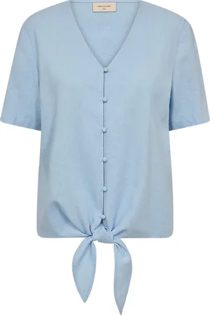 Freequent De Blouse Lava van is een casual blouse met een opstaande kraag en V-hals