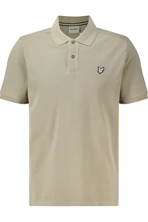 Lyle & Scott Deze Lyle&scott polo is een stijlvolle heren polo met een opstaande polokraag en korte mouwen