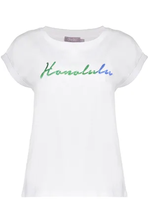 Geisha Het T-shirt Honolulu van is een casual dames T-shirt met een ronde hals en korte mouwen