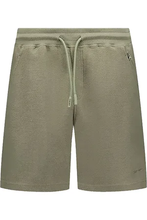 Airforce Short Milo van is een stijlvolle heren joggingsbroek kort