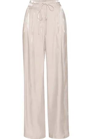 Ichi Pantalon Raddix van biedt een elegante uitstraling met zijn wijde pijpen en elastische taille