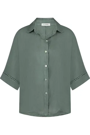 In Shape Blouse Femme van is een casual blouse met een losse pasvorm