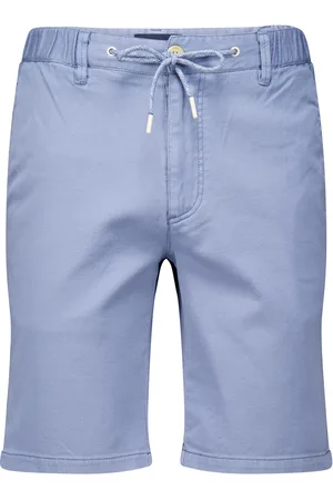 Bomont De Short Ferdinand van is een stijlvolle heren short met een casual uitstraling