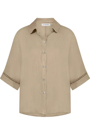 In Shape Blouse Femme van is een casual blouse met een losse pasvorm