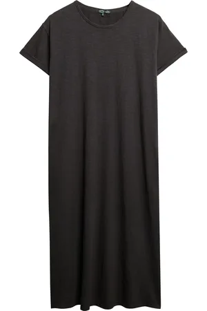 Superdry De T-shirtjurk van in de dames jurken korte mouw categorie is een minimalistisch en stijlvol kledingstuk