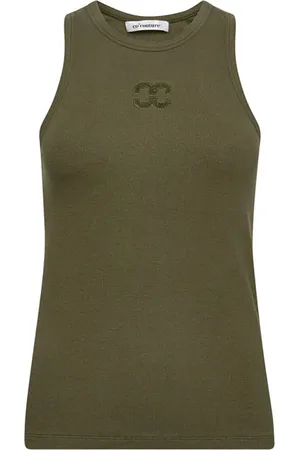Co`Couture De Tanktop Sahara van is een stijlvolle, effen dames top mouwloos met een ronde halslijn