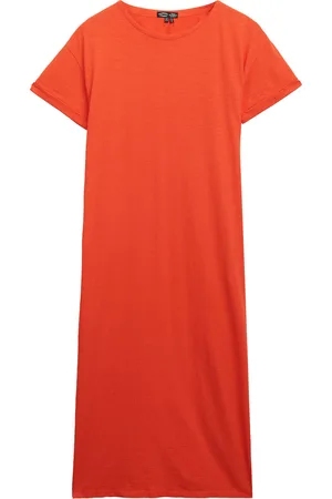 Superdry De T-shirtjurk van in de dames jurken korte mouw categorie is een minimalistisch en stijlvol kledingstuk