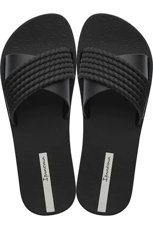 Ipanema Slippers Street