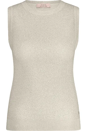 Studio Anneloes De Top Lieske van is een stijlvolle dames top mouwloos met een minimalistisch ontwerp