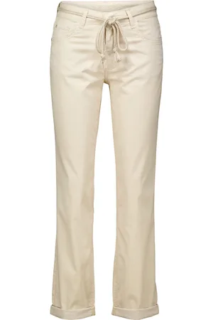 Para Mi Broek Bobby van is een stijlvolle chino met een normale taille, voorzien van voor- en achterzakken en een handig koord als sluiting
